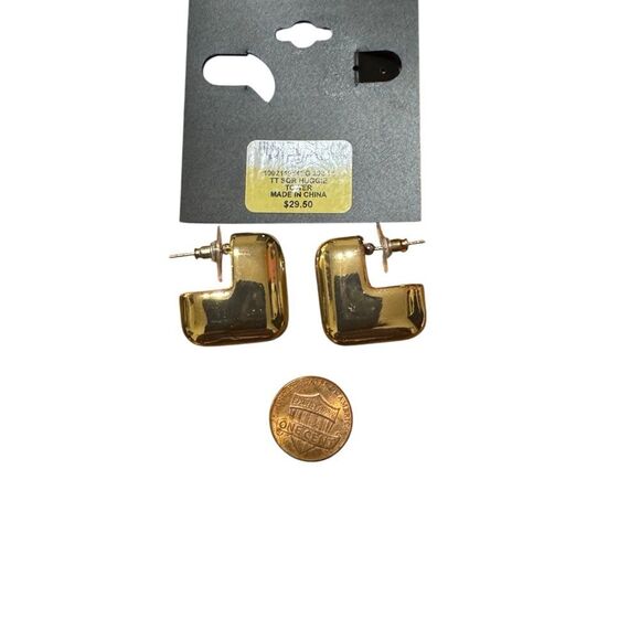 I.N.C. International Concepts
Two-Tone Square Double-Row Huggie Hoop Earrings - Picture 3 of 4